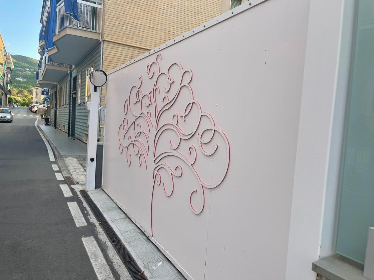 Albero Della Vita Spotorno Εξωτερικό φωτογραφία